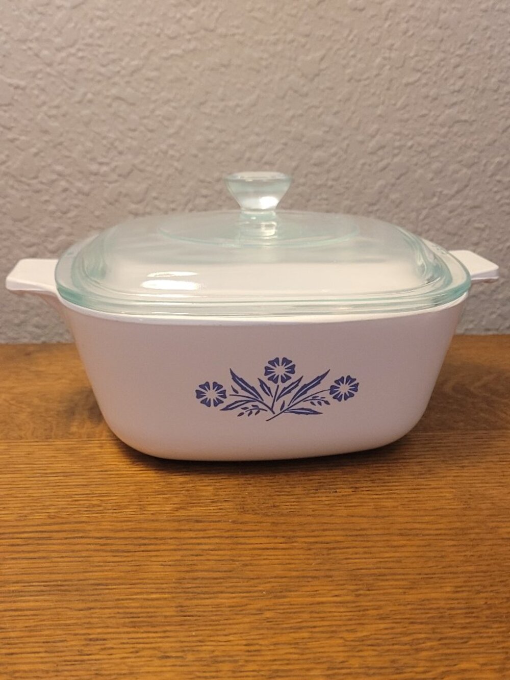 RARE Vintage Corning Ware Blue Cornflower P-1 1/2-B with Lid P7C Made In USA